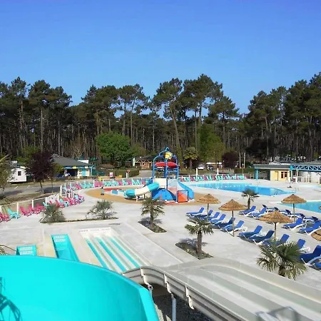 Campsite Mobilhome De Virginie, 6 Personnes A Contis